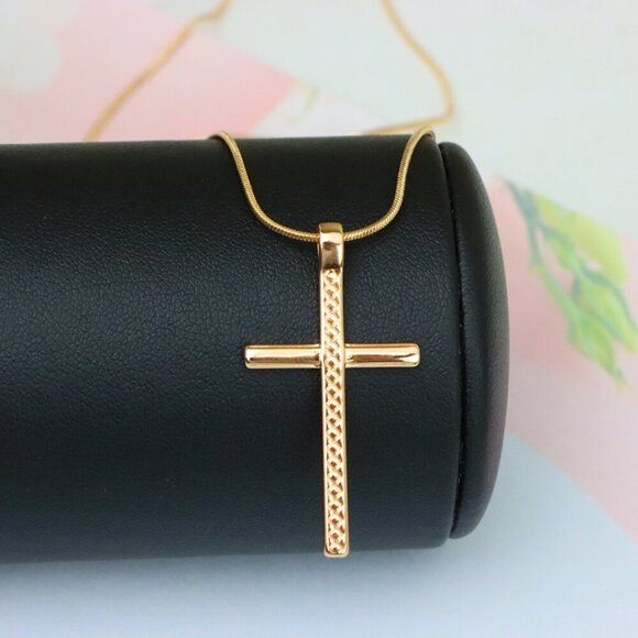 "Elegant Long Cross Rose Gold Pendant with Diamond Pattern Design, XPPT1601 - Picture 5 of 13